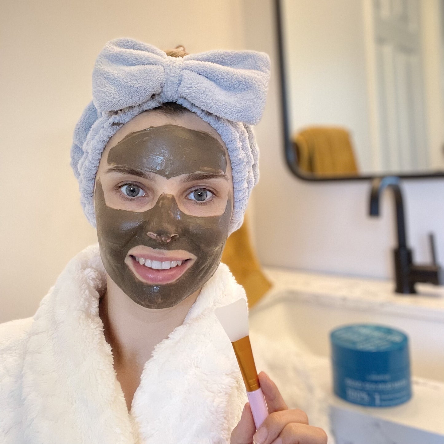 Dead Sea Mud Mask- Mineral-Rich Skincare from the Depths of the Dead Sea